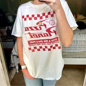 PIZZA PLANET GRAPHIC TEE
